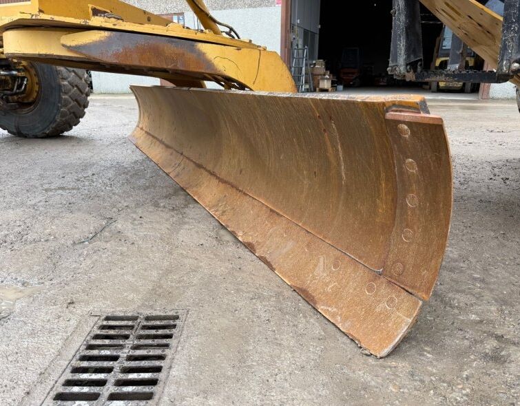 CATERPILLAR 140M AWD 6x6